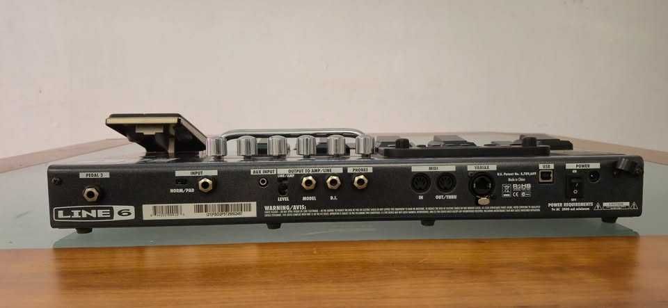 Pedaleira Line 6 POD XT Live
