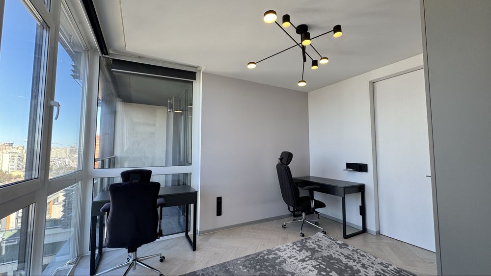 Панорамна 4к квартира + 2 паркомісця ЖК Французький квартал 2