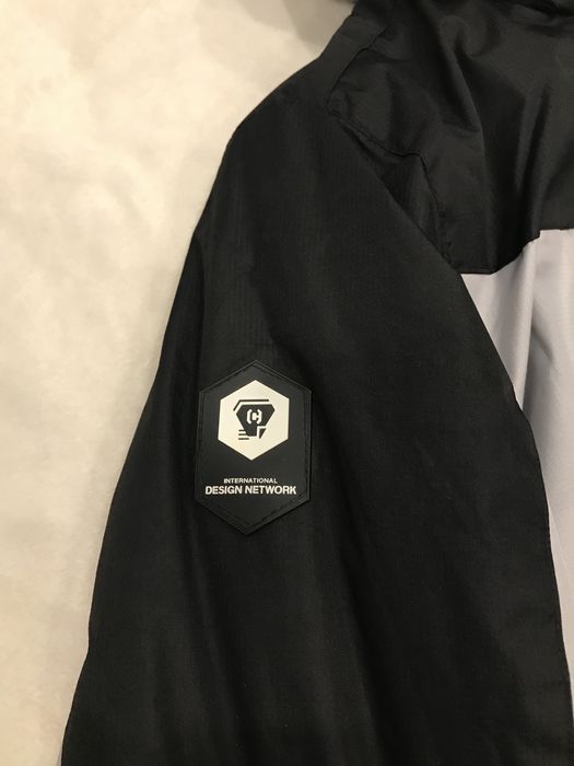 Продам мужскую куртку Cropp Lad Design