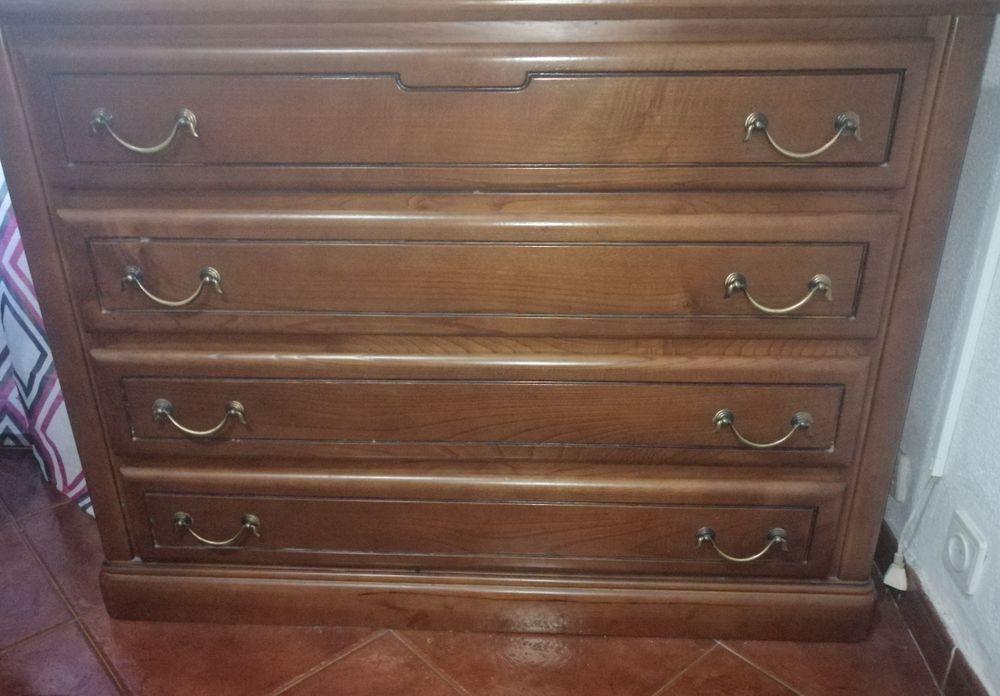 Vendo mobília de casal em cerejeira