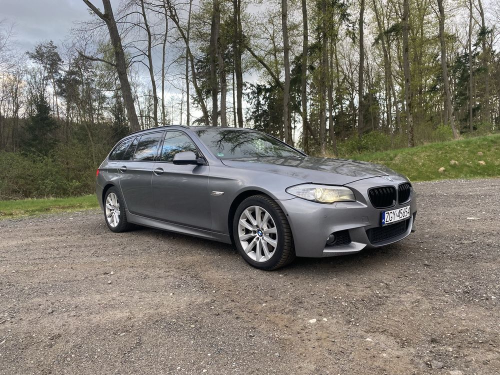 BMW F11 530D xDrive Panorama Komforty HUD kamera