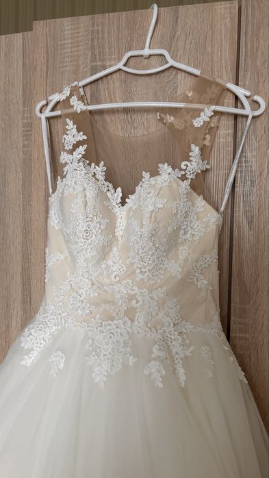 Продам Весільну сукню Ariamo Collection розмір S-M