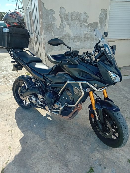Vendo Yamaha traser 900