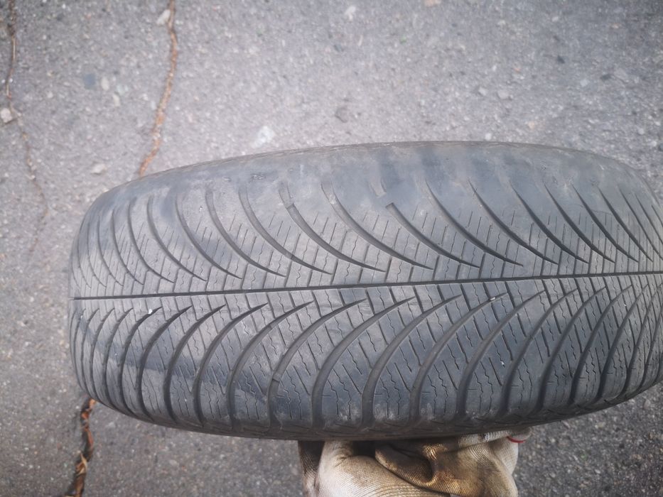 195/65 R15 Goodyar