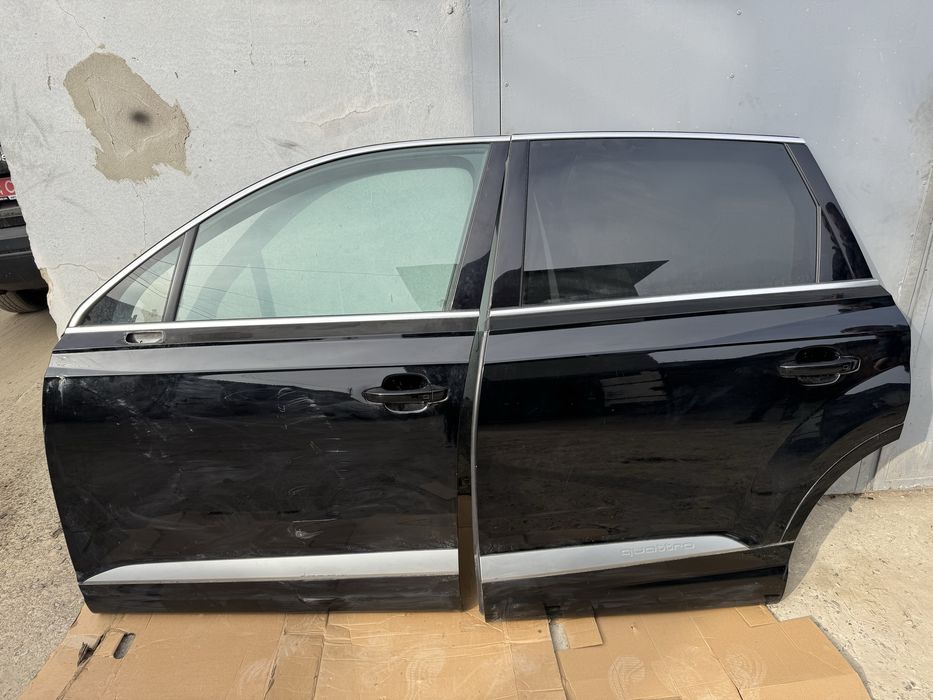 Двері Audi Q7 4m