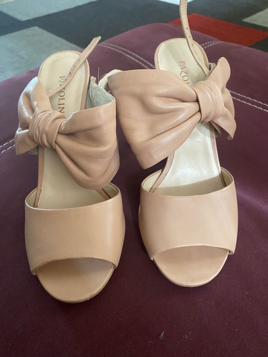 Женская обувь