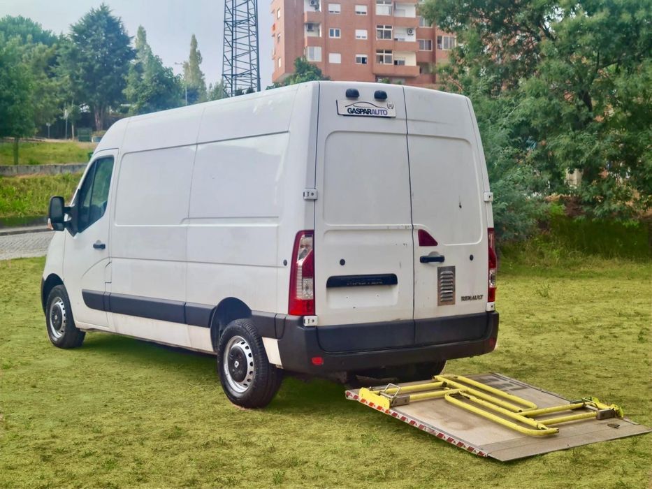 Renault Master 2.3 dCi L2H2 3.5T plataforma IVA DEDUTÍVEL