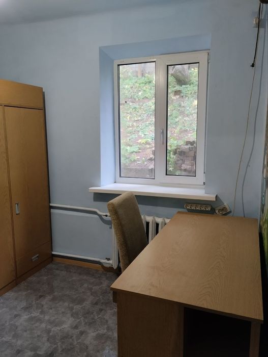 3 кімнатна частина будинку в Центрі міста.Дзвонити з 10 до 21