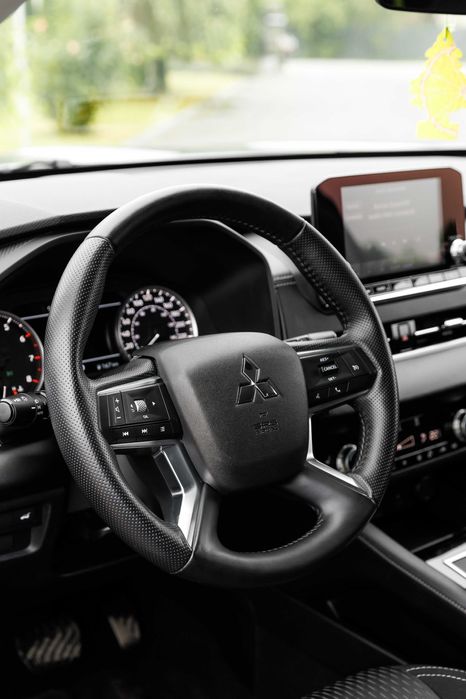 Mitsubishi Outlander 2021 IV покоління