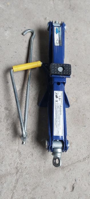 Автомобильный домкрат "Vitol" 1.5 т.