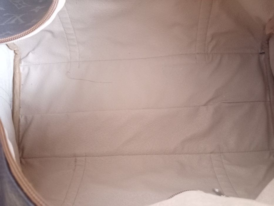 Сумка від Louis Vuitton