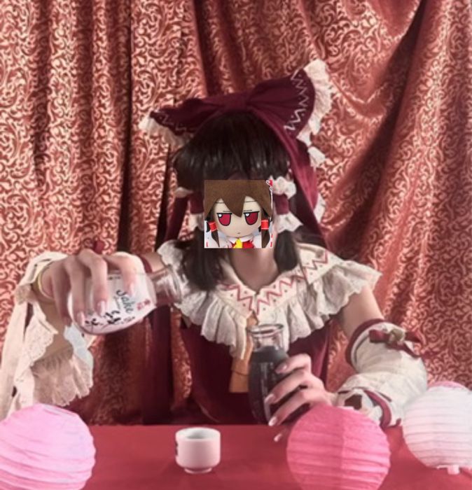 Косплей Рейму Хакурей, Touhou project