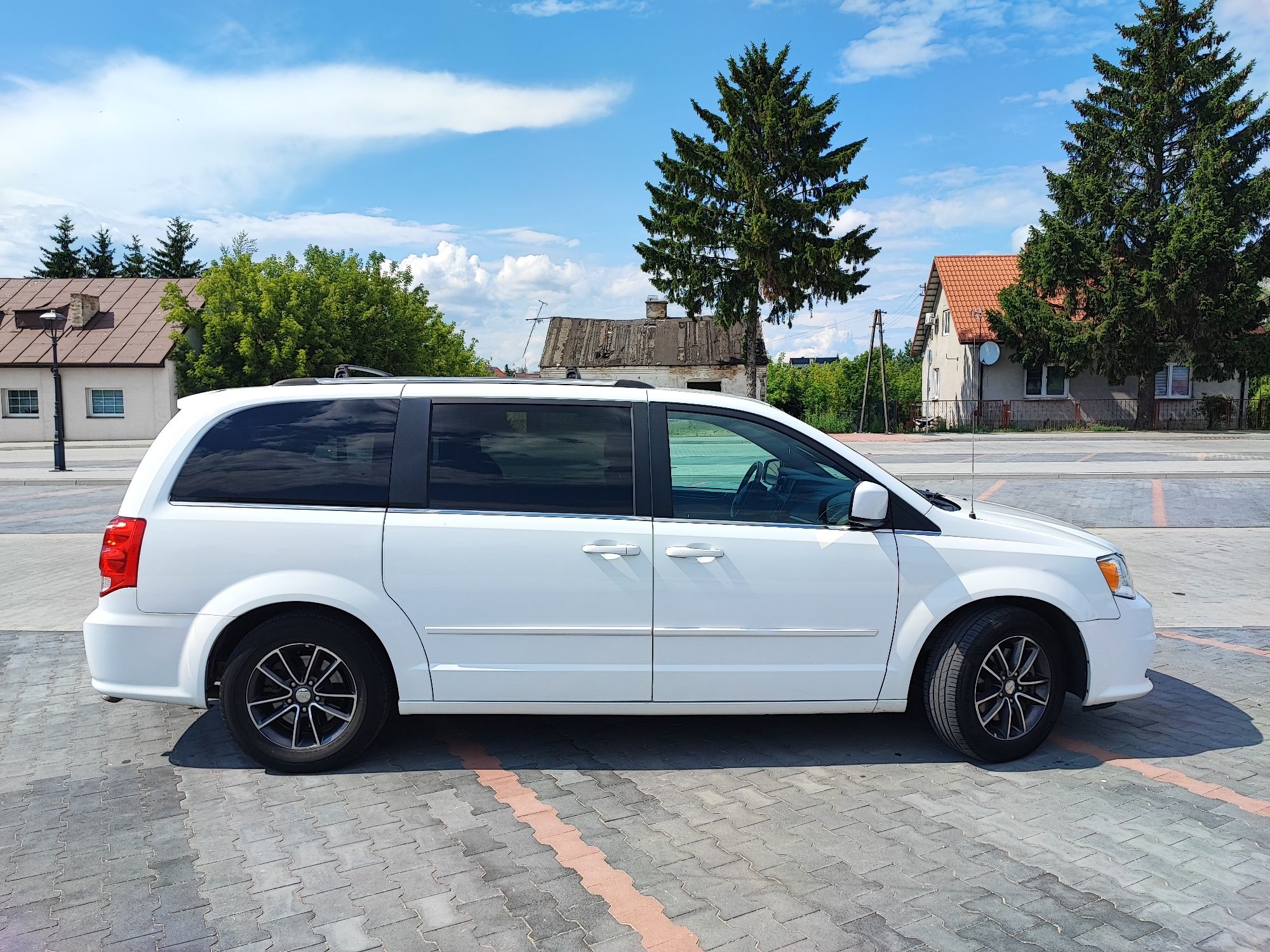 Zadbany Dodge Grand Caravan 3.6 Sxt