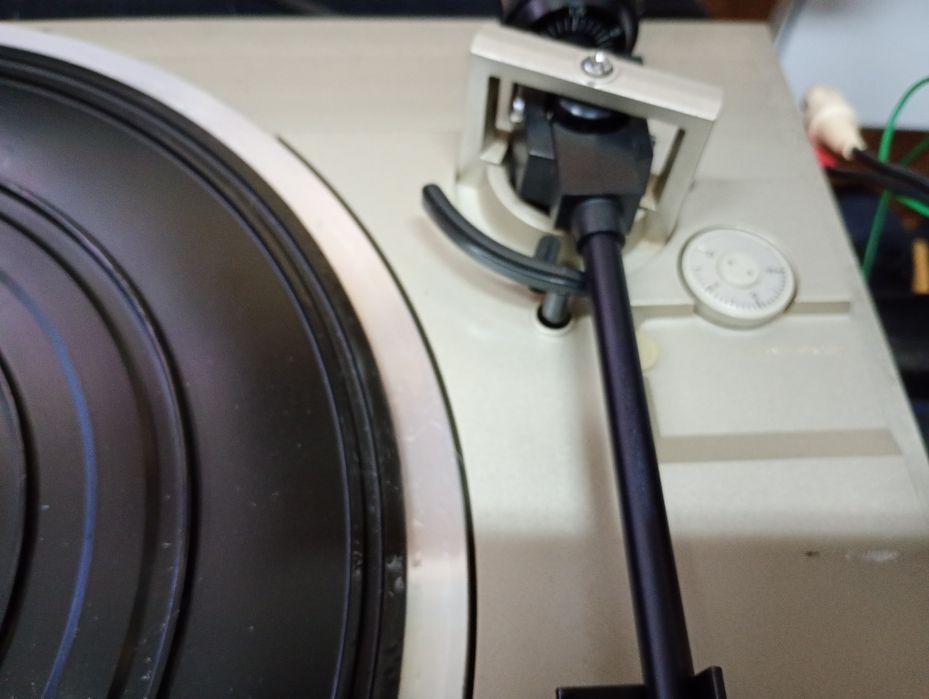 Японский проигрыватель Hitachi HT20