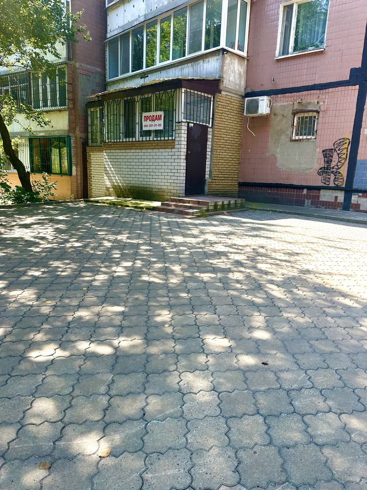 Продам помещение 67м. Тополь-3
