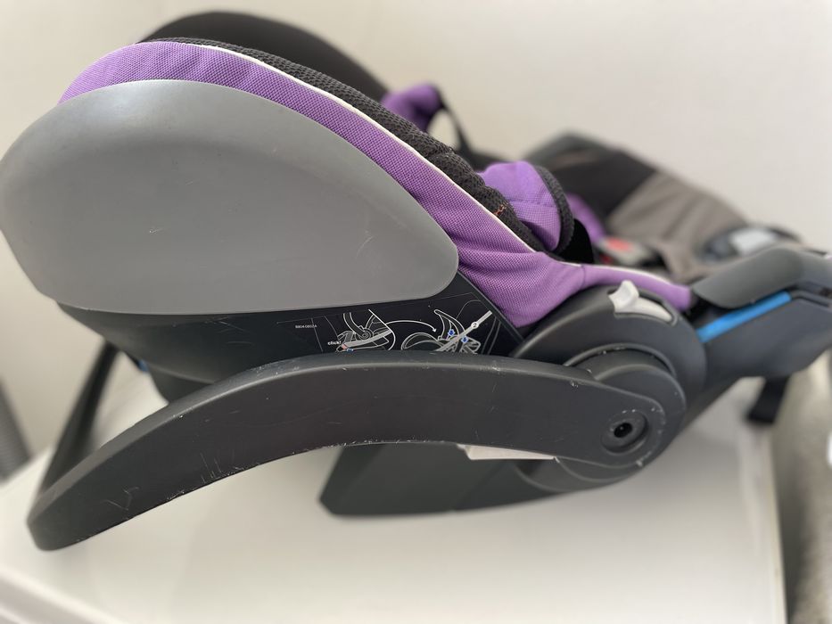 Ovo BeSafe izi-go com base isofix