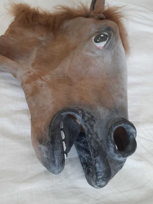 Маска голова лошади.