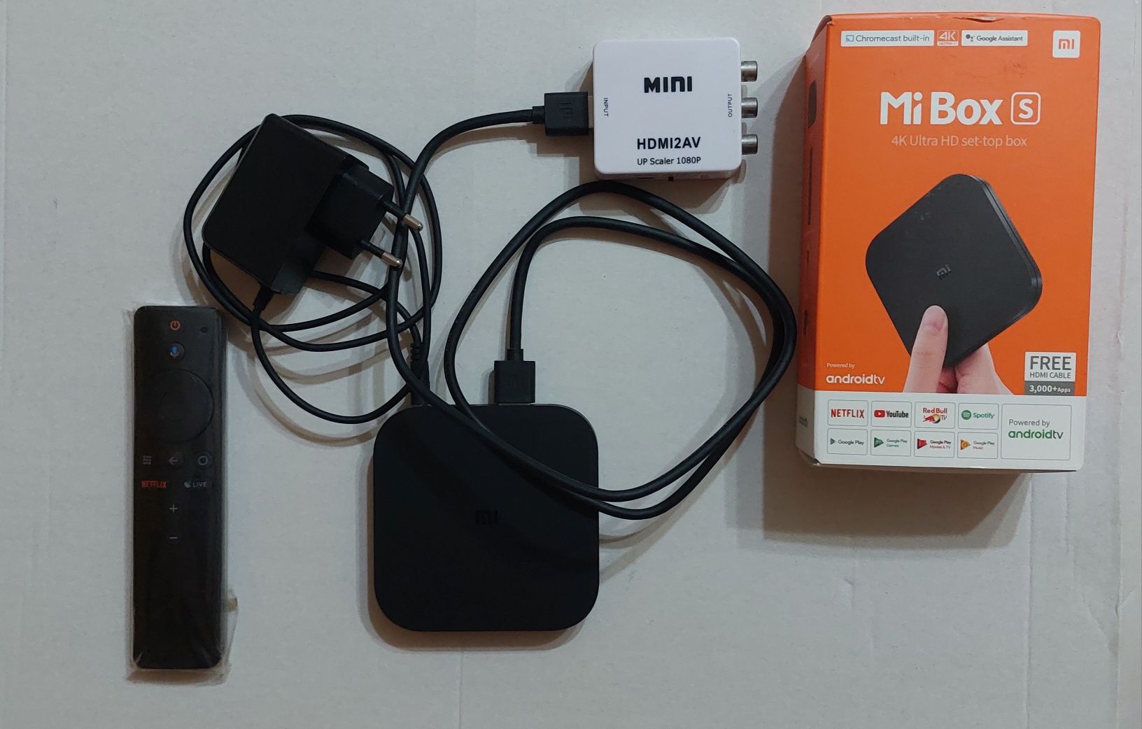 Телеприставка MI Box S 4k + конвертер відеосигналу HDMI в AV білий
