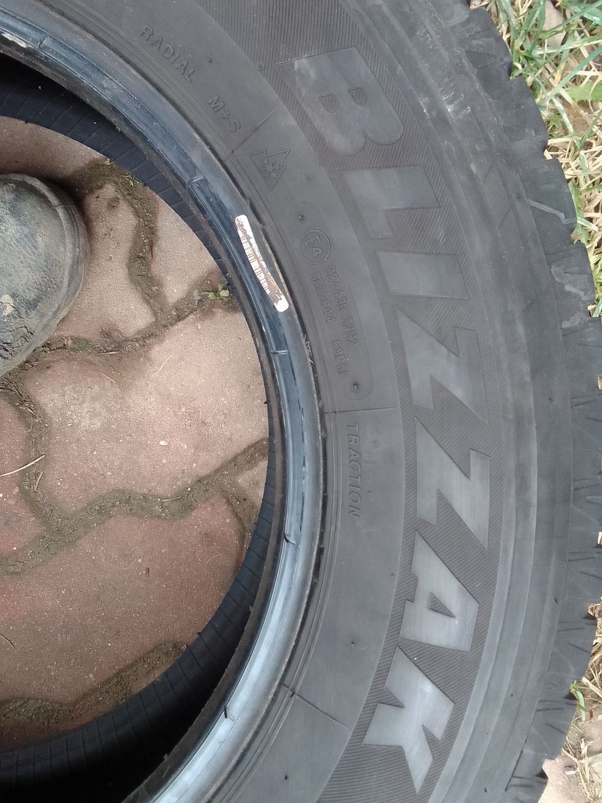 2 Opony zimowe 235/65r16C BRIDGESTONE 2018r