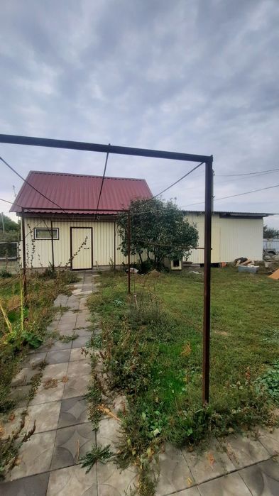 Дніпропетровська обл.Дніпровський р-н с.Сурсько-Михайлівка. Продам