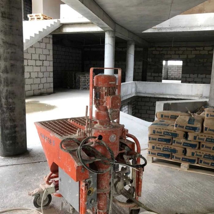 Машинна штукатурка стін, стяжка підлоги - Буча