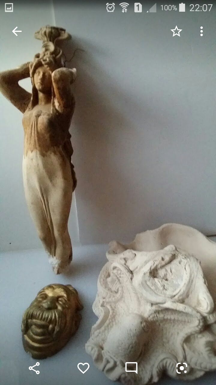 Статуя/скульптурная форма рамки
