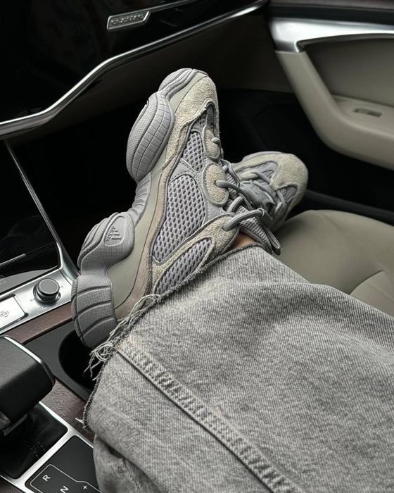 Оригінальні‼️кросівки ADIDAS YEEZY BOOST 500