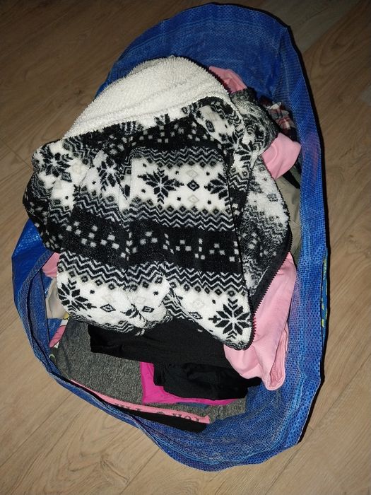 Paka dla dziewczynki 122 128 Plus gratisy