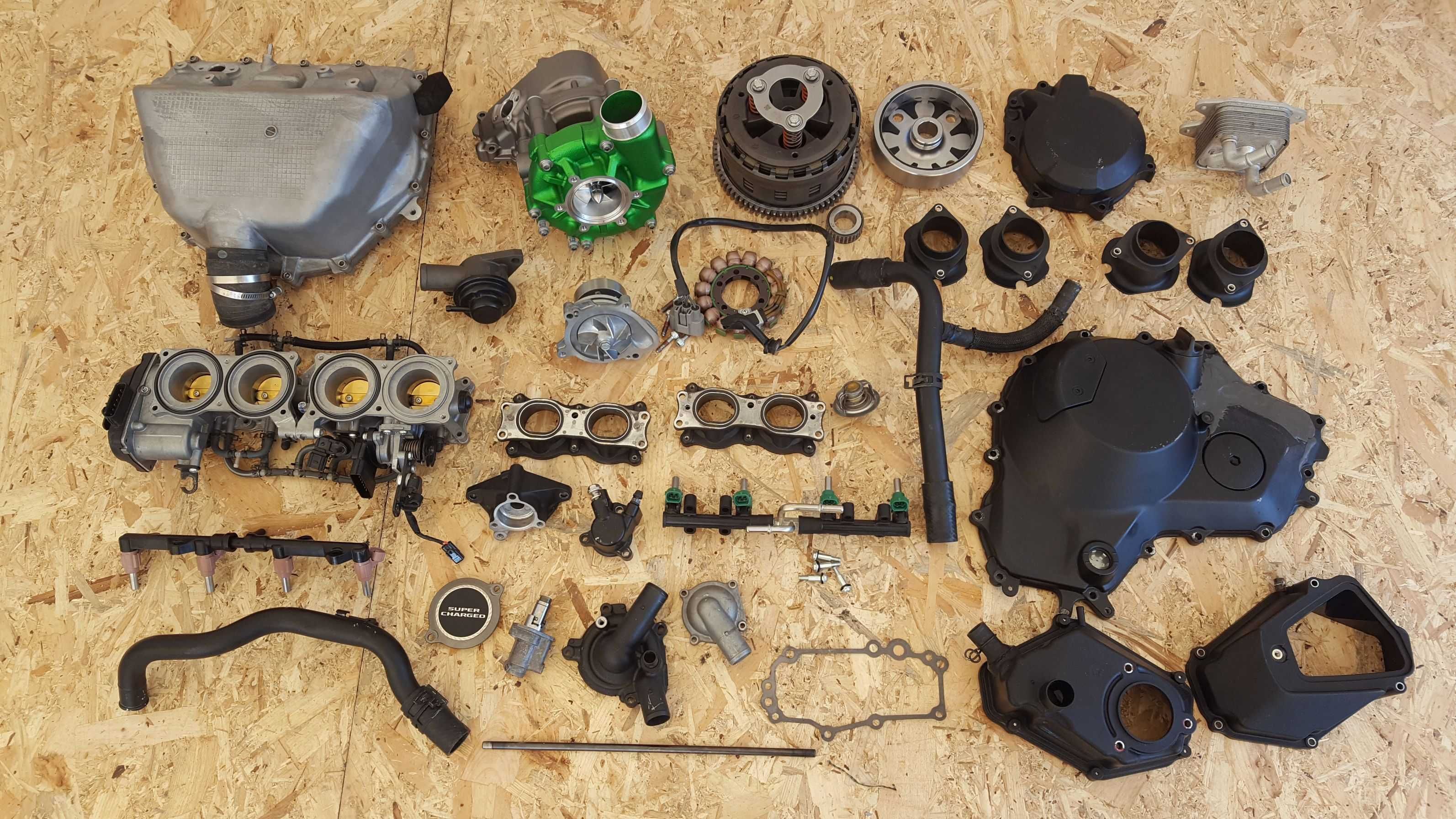 Silnik Kawasaki h2 turbo tryb skrzynia magneto stator dekiel pompa