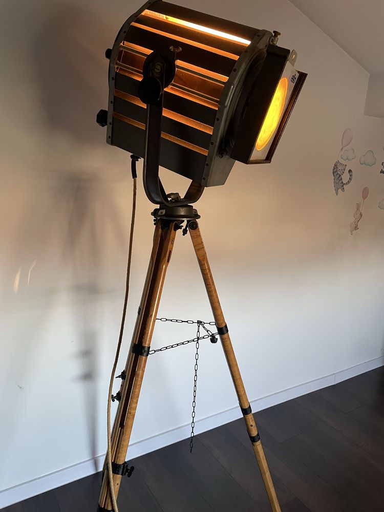 Lampa podlogowa loft