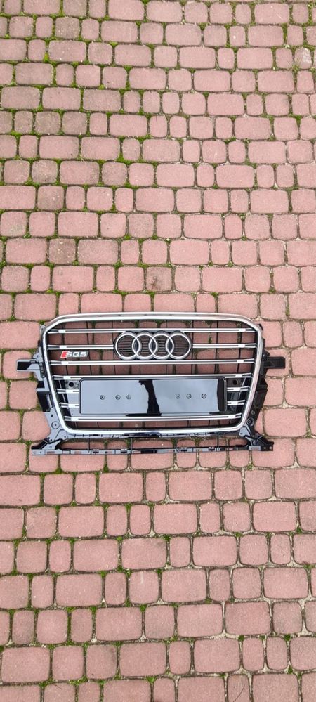У НАЯВНОСТІ !!! Audi Q5 решотка ришітка гриль  8R  2012-2017 р нова