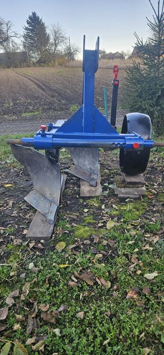 Продам плуг 2 по35