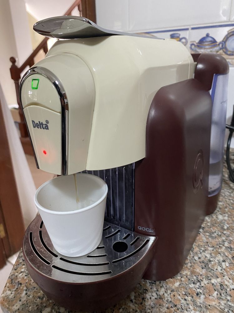 Maquina de cafe delta