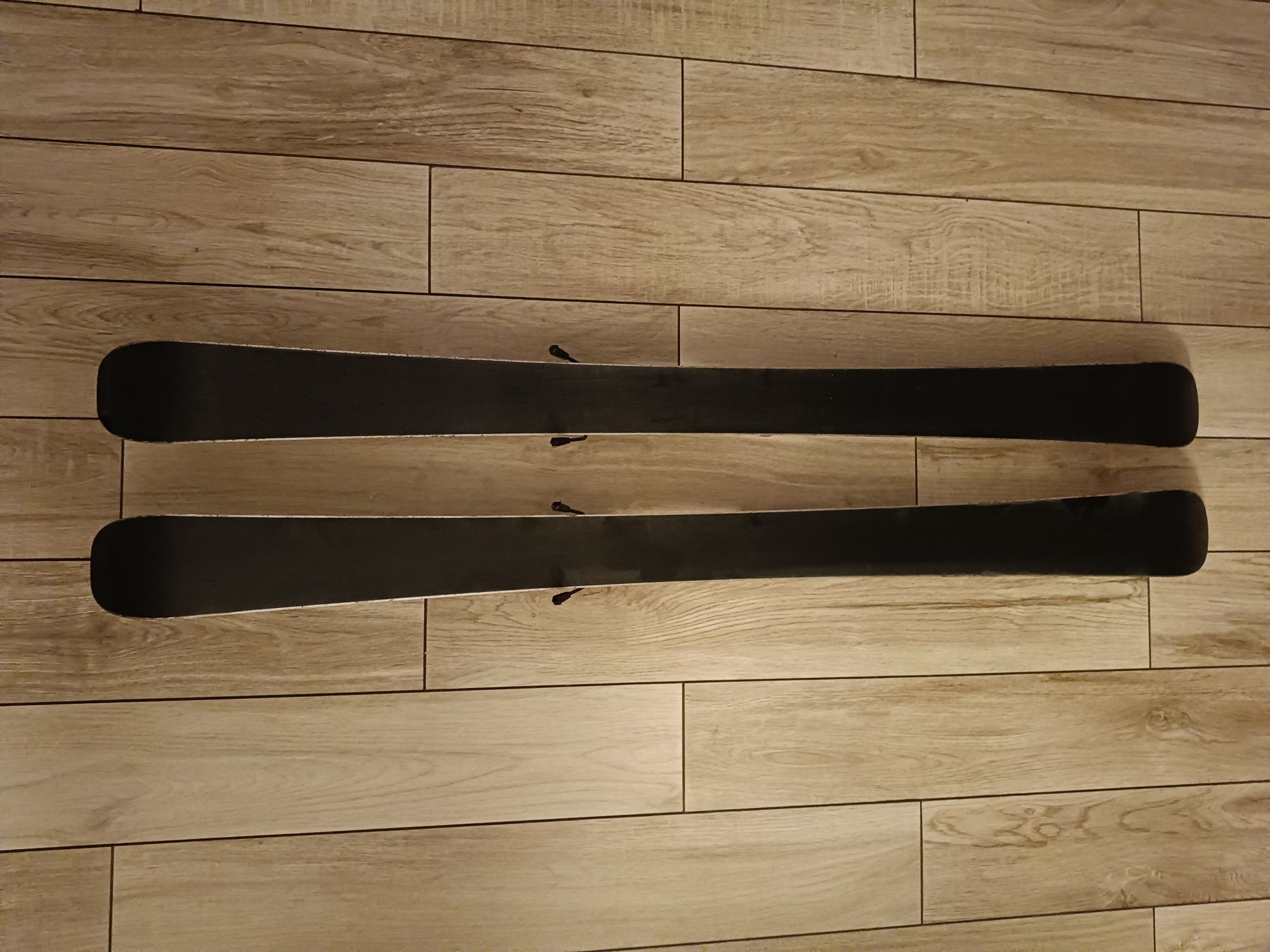 Narty Rossignol 128