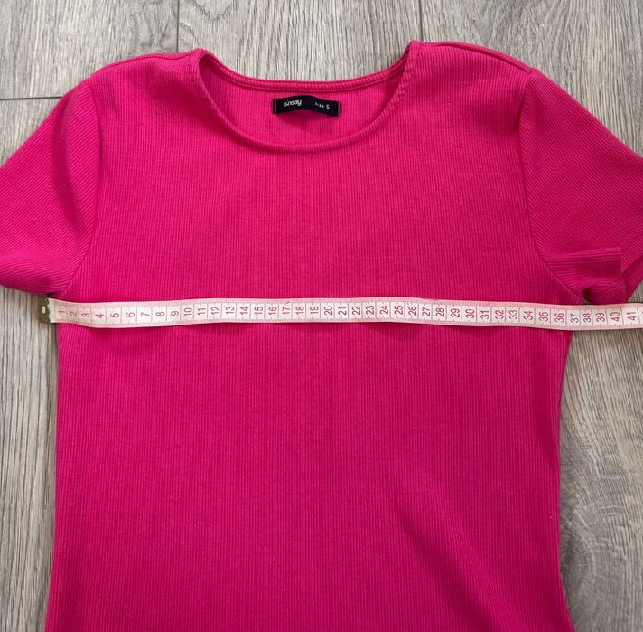 Яскраво рожева сукня Sinsay