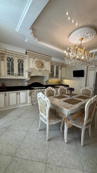 Продам шикарний триповерховий пентхаус у ЖК Тінистий Педагогічний пр.