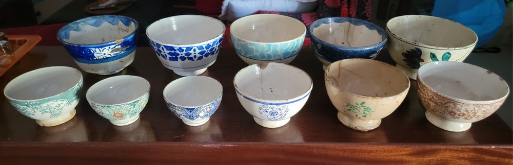 Várias Tigelas Antigas