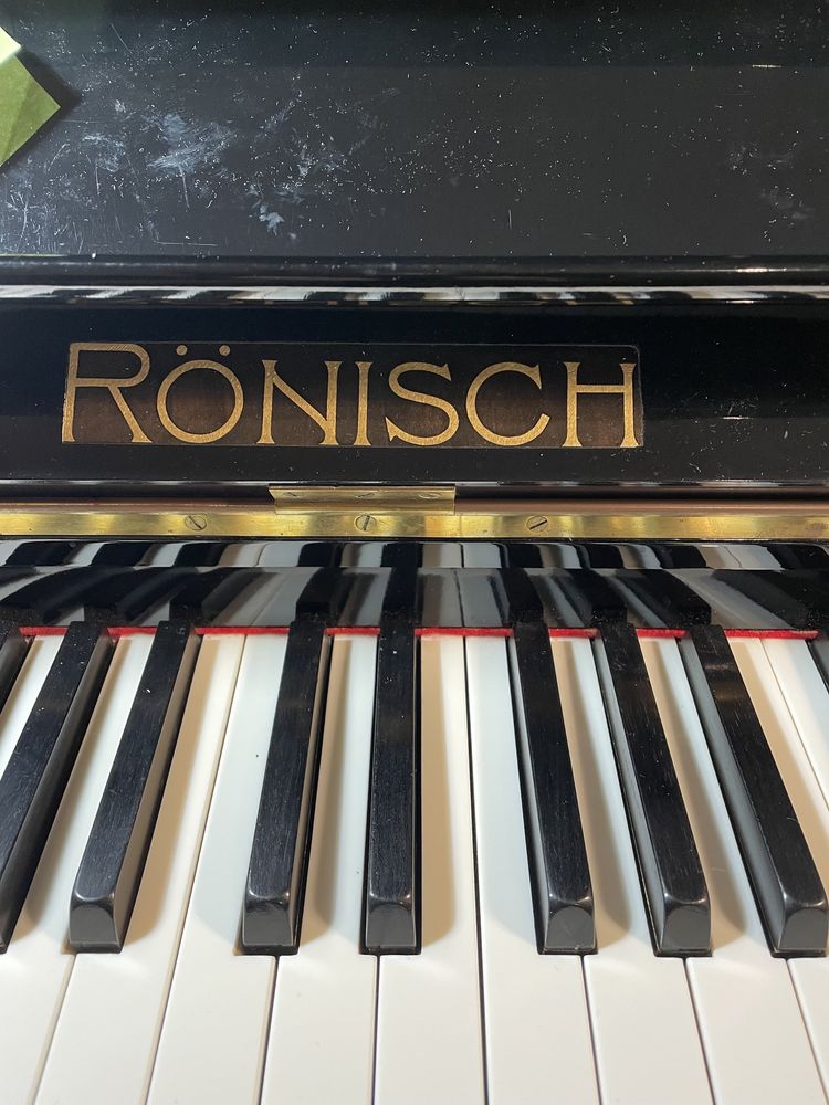 Vendo piano Ronisch