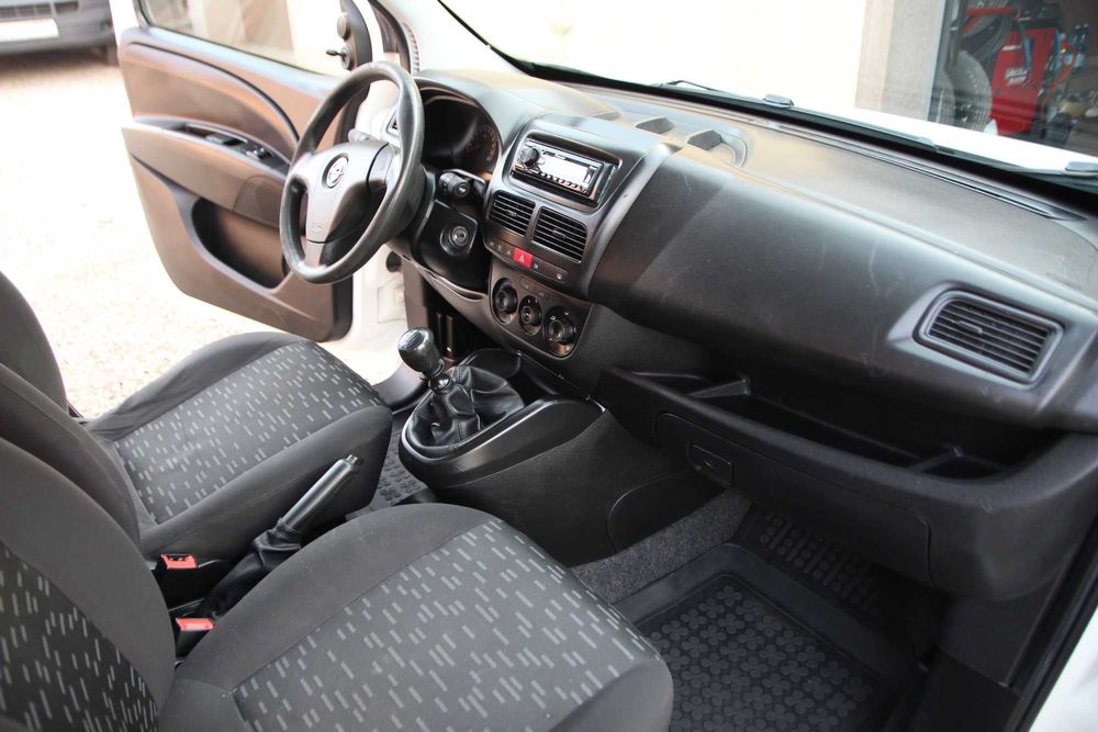 Opel Combo  Van 2013 r .