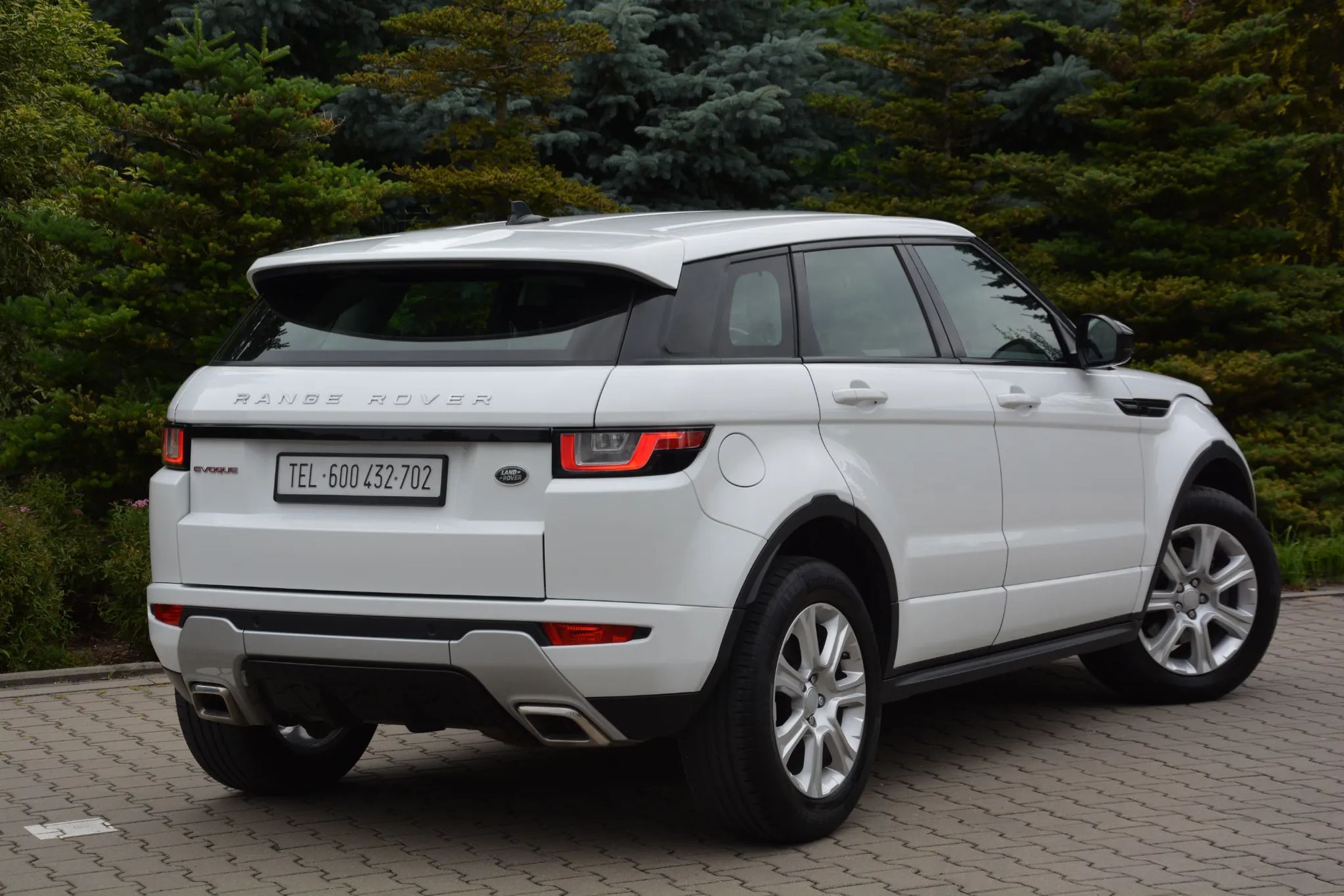 Land Rover Range Rover Evoque % R-DYNAMIC % skóry % LED % bezwypdkowy % serwis