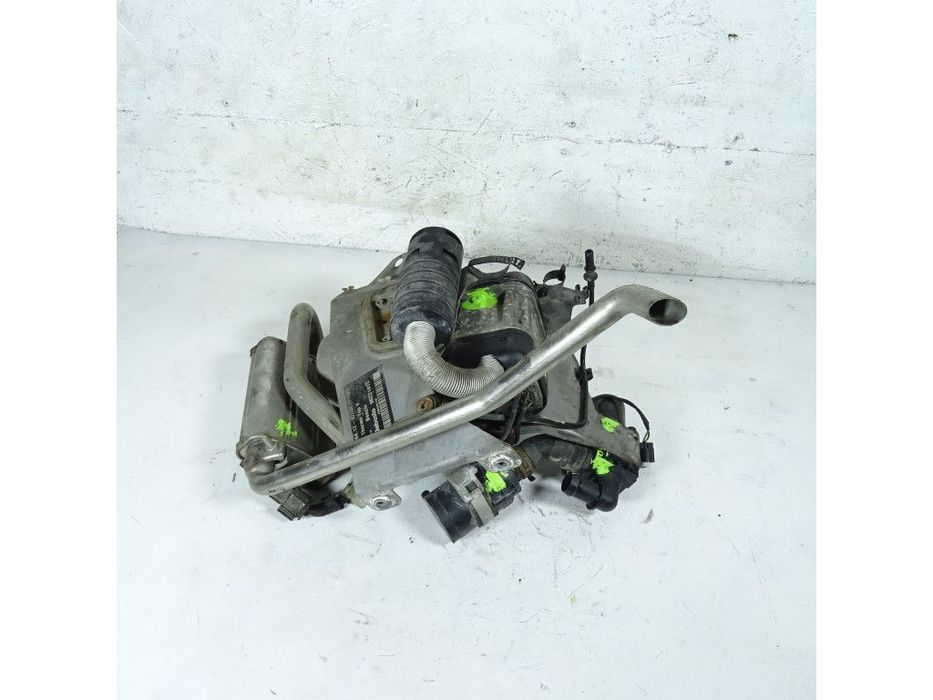 BMW 7 F01 F02 4.4 V8 WEBASTO 9228617