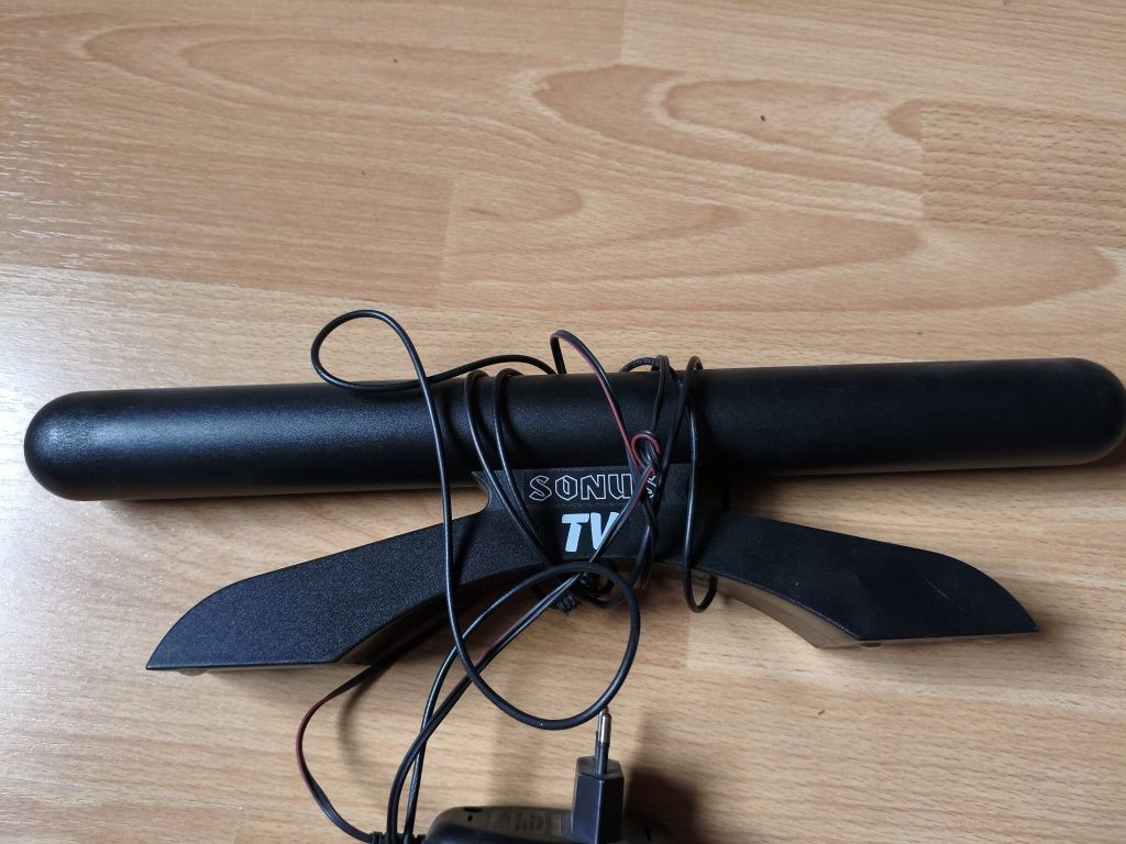 Antena pokojowa ze wzmacniaczem sonus
