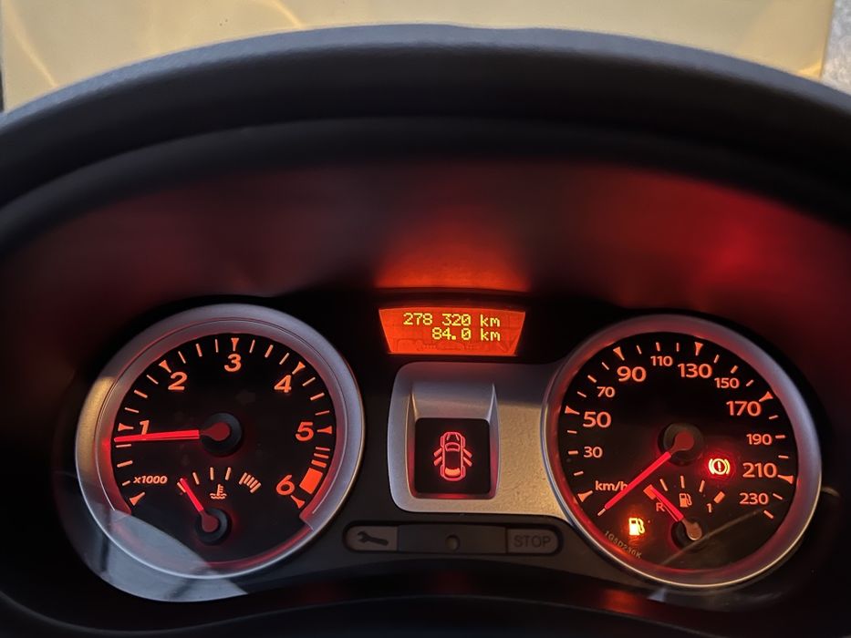 Renault clio comercial 2012