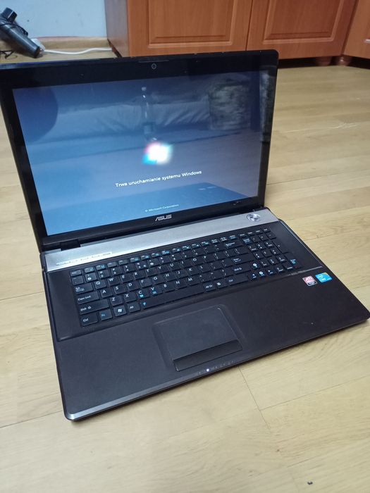 Laptop Asus i5 ram6 GB