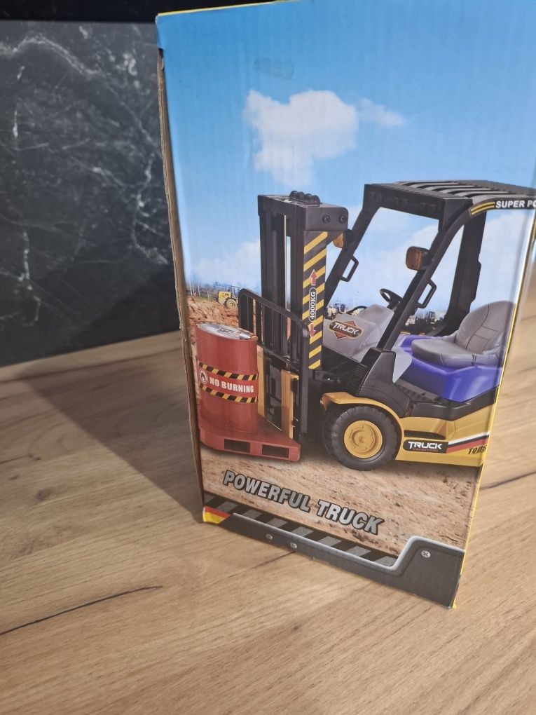 Wózek widłowy zdalnie sterowany R/C na pilota dla dzieci