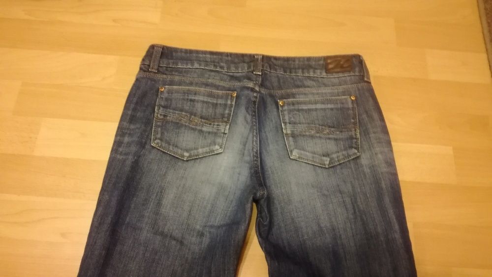 Spodnie jeansowe dżinsy TOMMY HILFIGER STRAIGHT FIT rozmiar 29 st.bdb