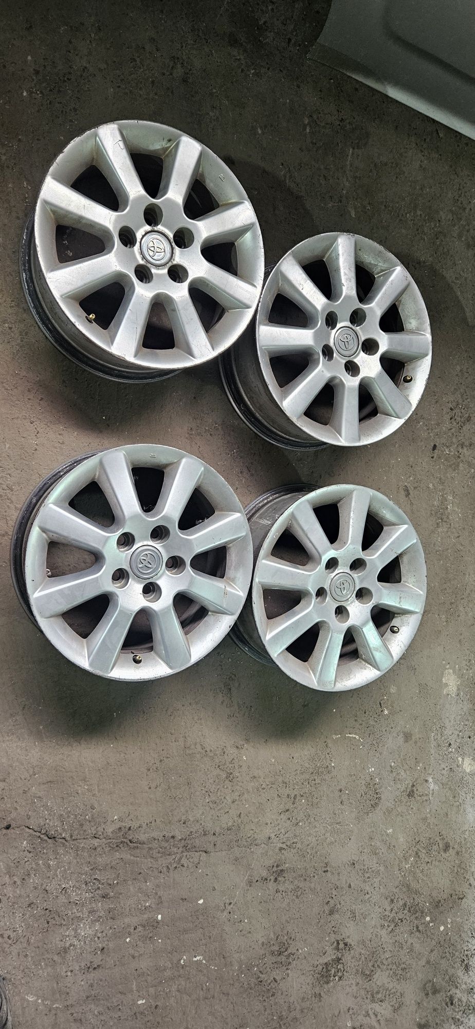 Felgi aluminiowe Toyota Lexus R16 5x114.3