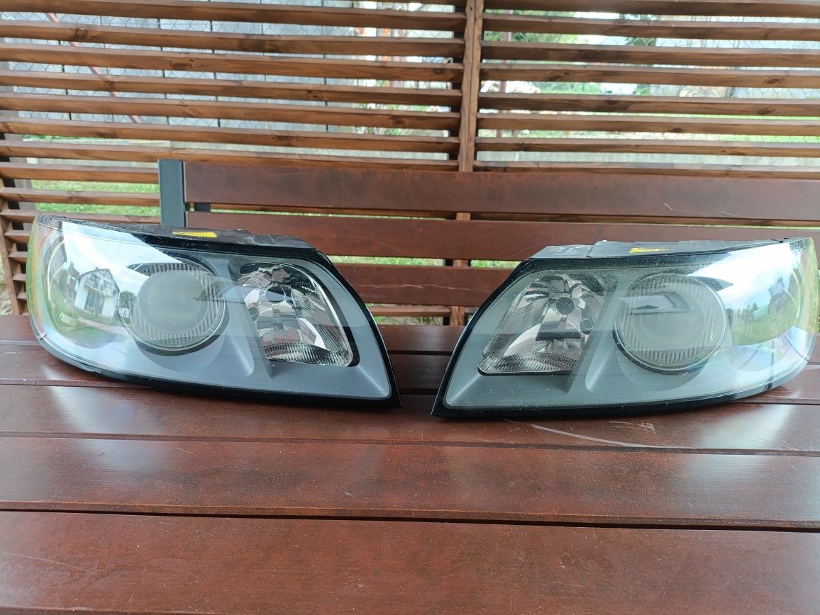 Lampy przód Volvo V50 S40 angliki