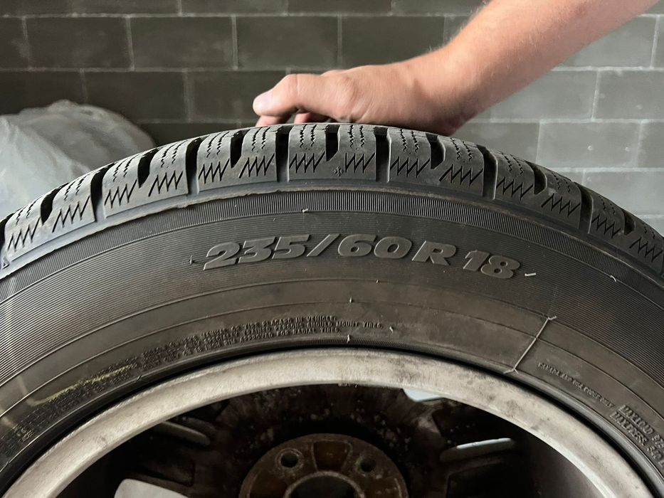Зимня резина на дисках TOYO SNOWPROX s954 suv 235/60/r18