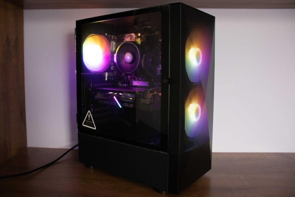 Komputer Gamingowy Ryzen 5 2600 GTX 1660 SUPER 16GB RAM **DOWÓZ**